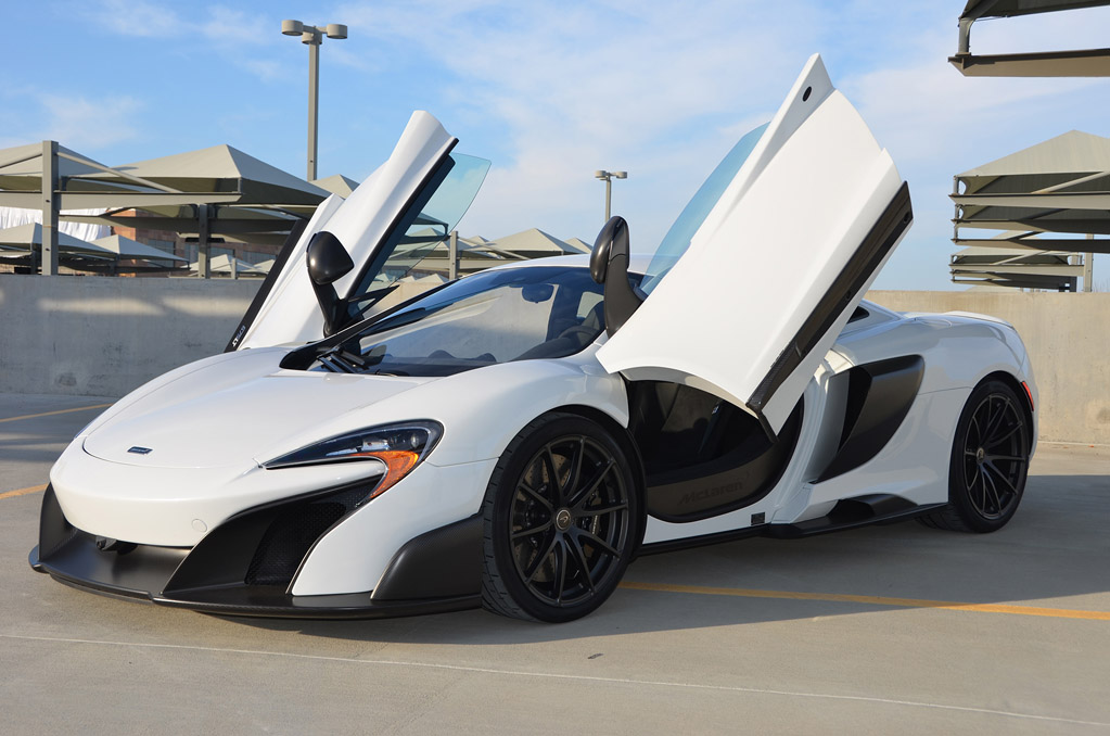 Beautiful and tastefully spec\'d White 675LT Coupe for sale (Lots of ... Beautiful and tastefully spec\'d White 675LT Coupe for sale (Lots of ...